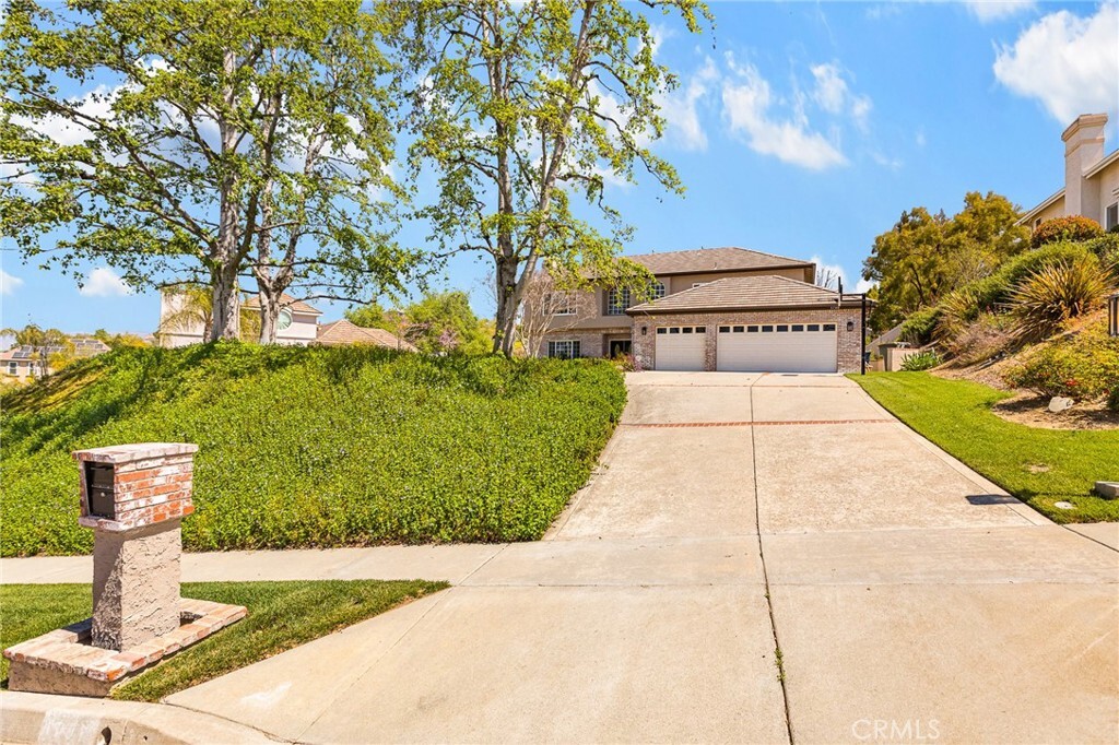 Property Photo:  1708 Allison Way  CA 92373 