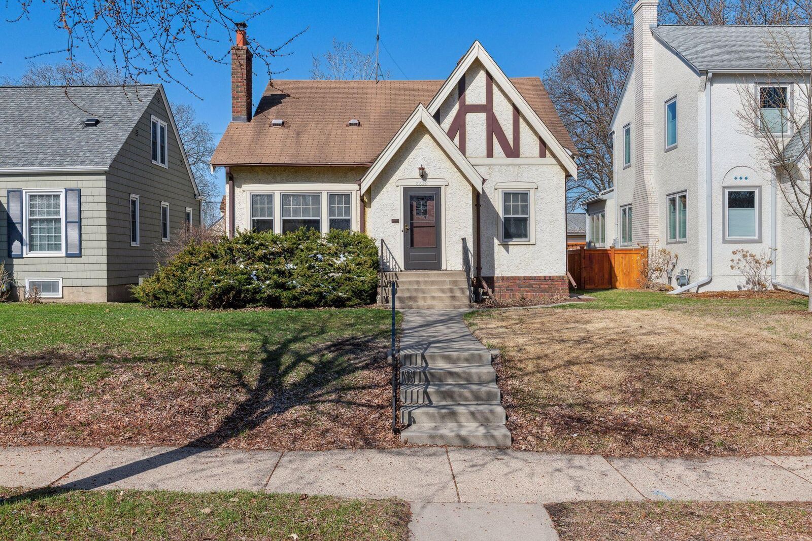 Property Photo: 5320 Humboldt Avenue S MN 55419