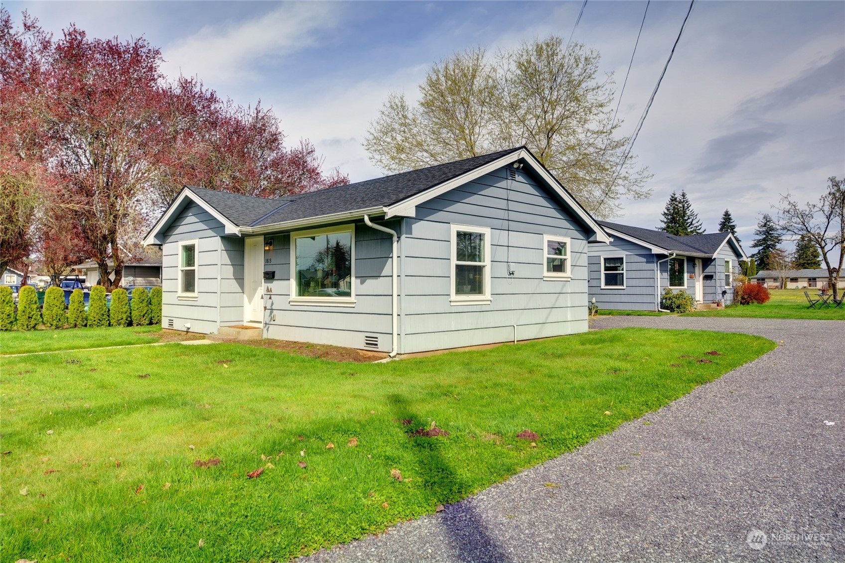 Property Photo:  1813 10th Street A / B  WA 98270 