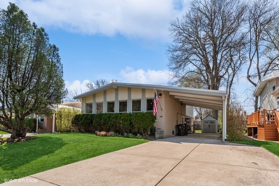 Property Photo: 9526 Kedvale Avenue IL 60076