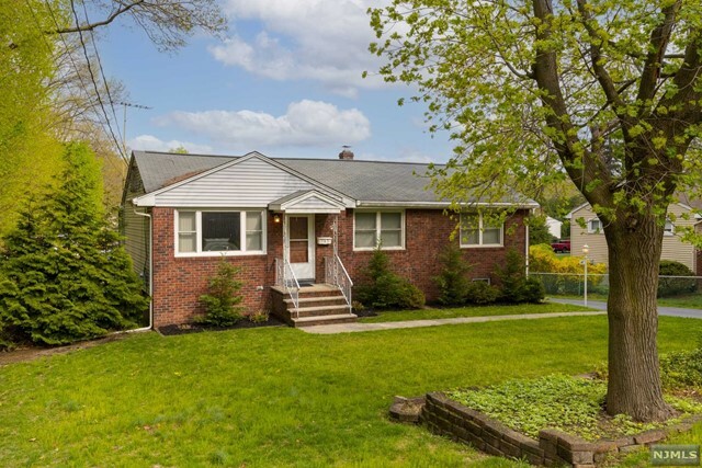 Property Photo:  147 Island Road  NJ 07430 