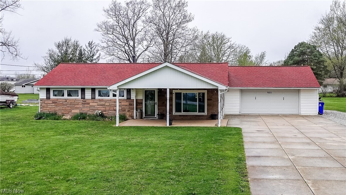 Property Photo: 9227 Briar Drive OH 44241
