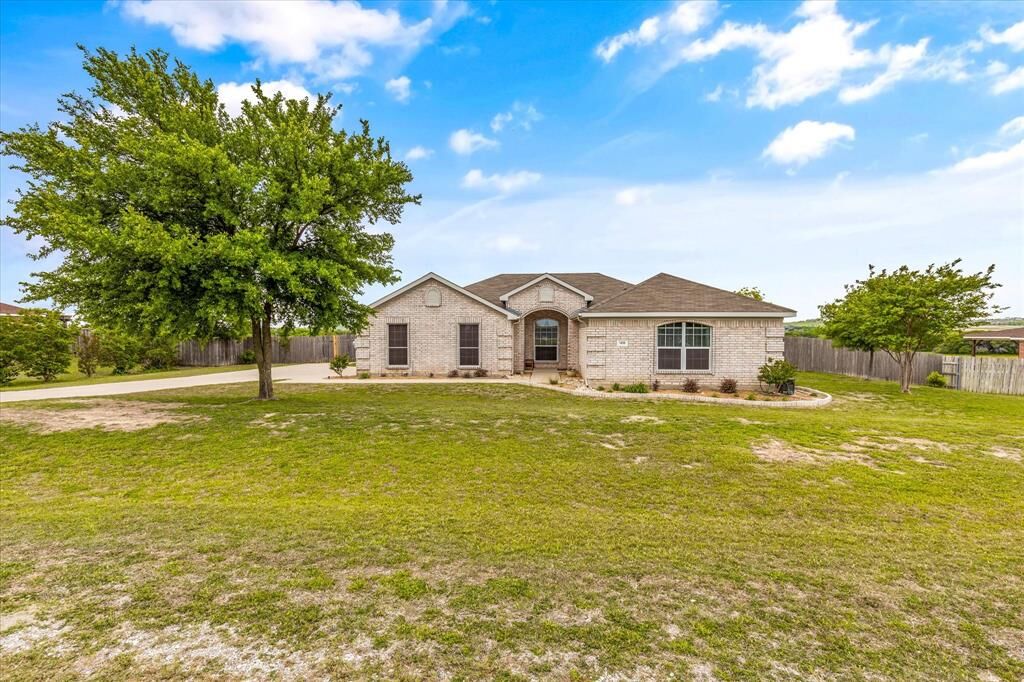 Property Photo:  120 Pepperbush Lane  TX 76008 