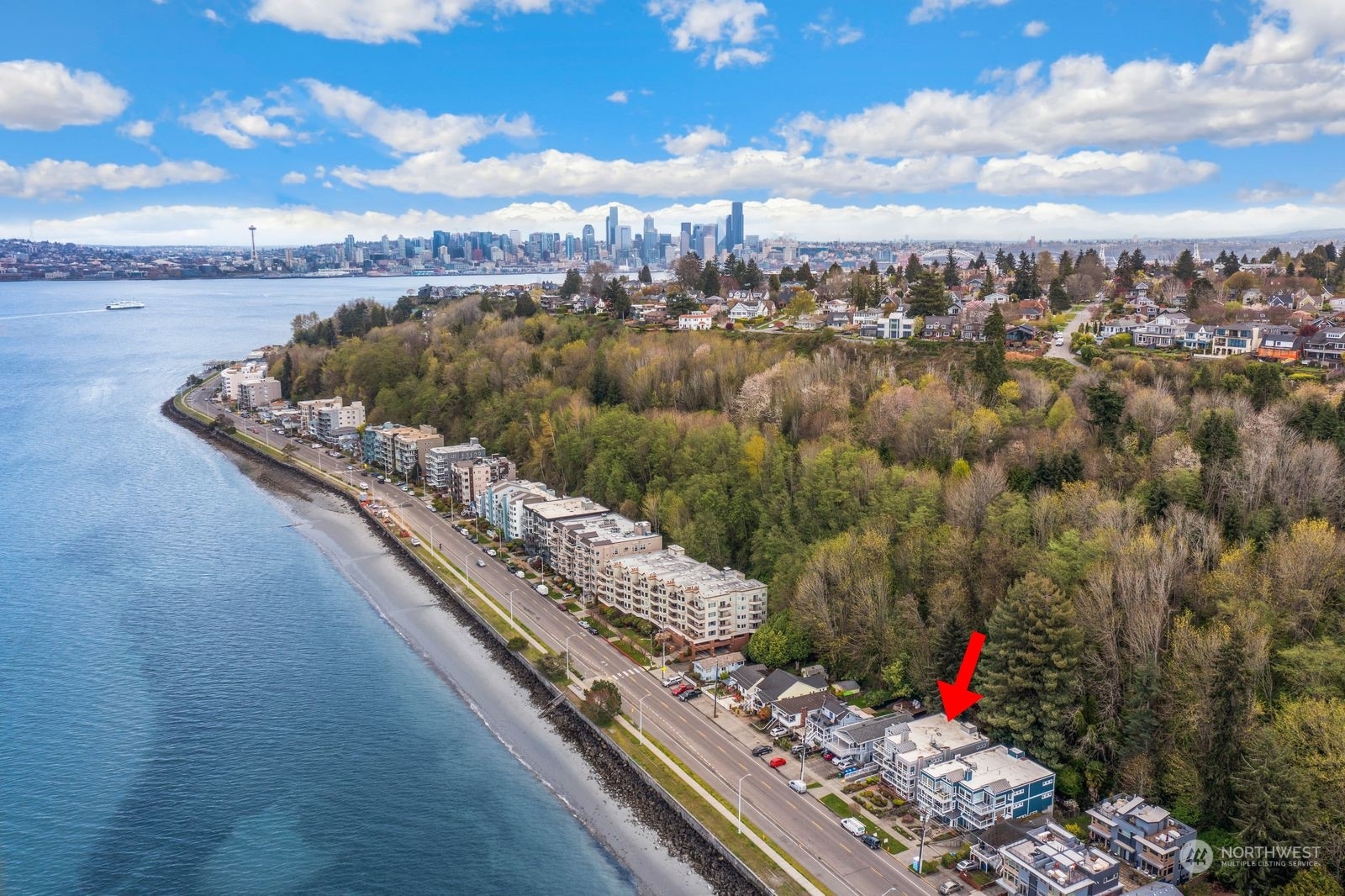 Property Photo:  1594 Alki Avenue SW 102  WA 98116 