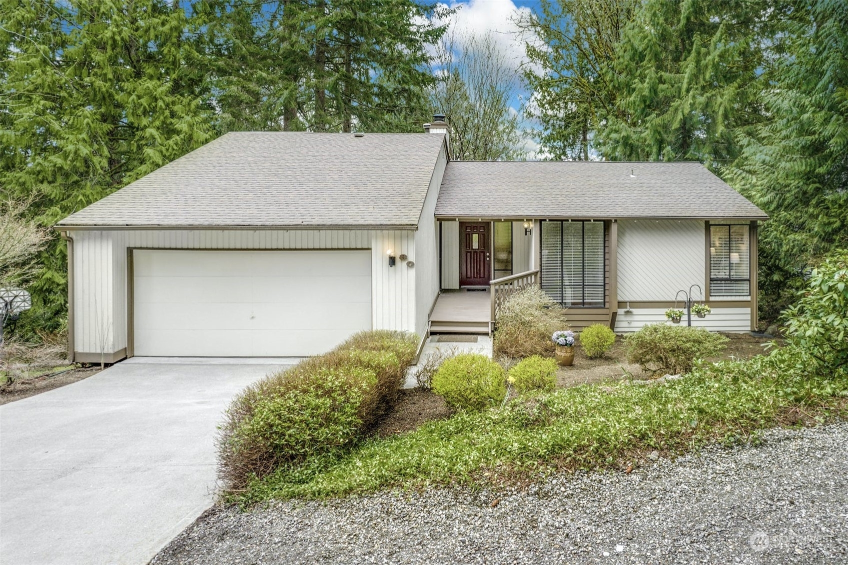 80 Aires Place NW  Issaquah WA 98027 photo