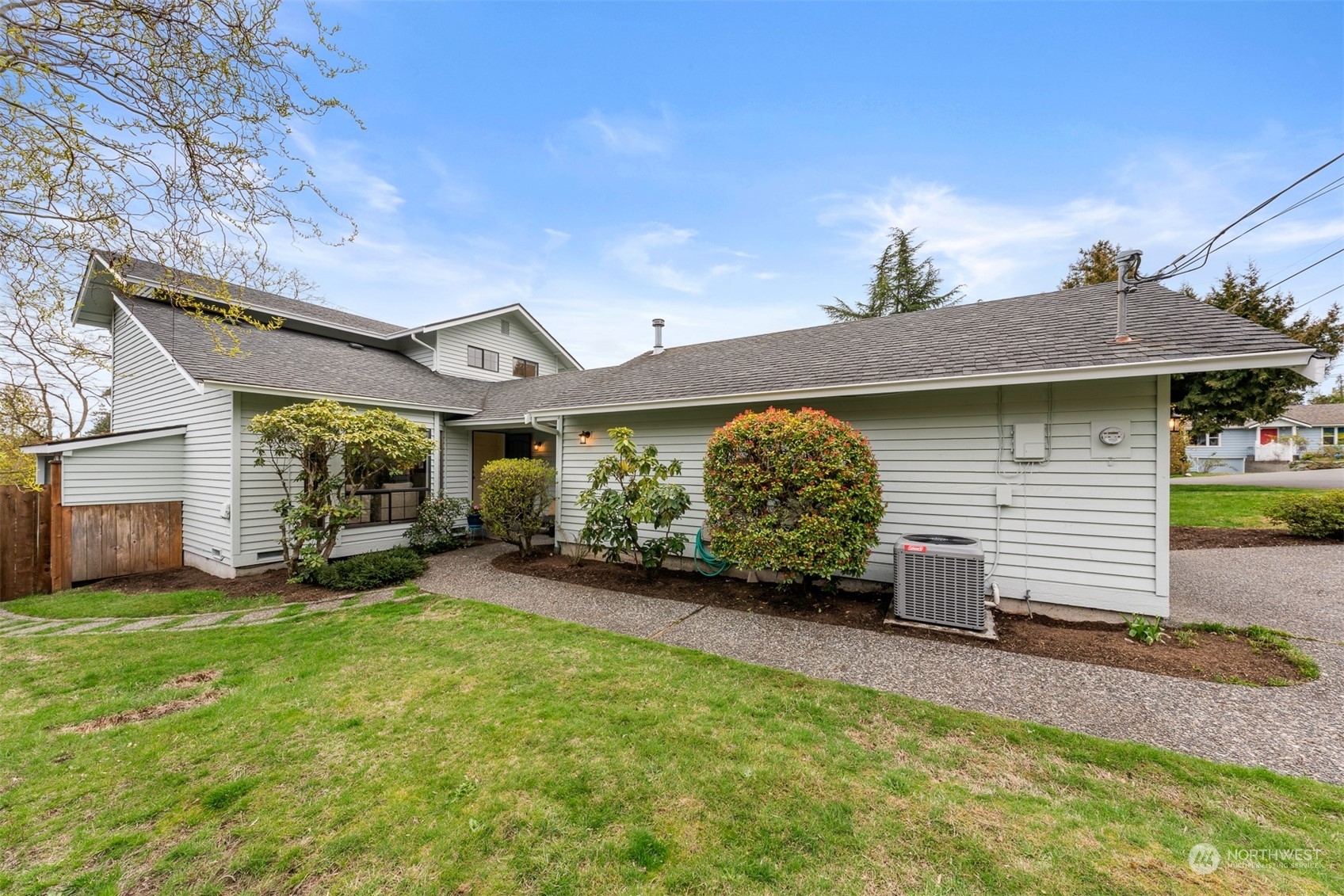 Property Photo:  12006 North Park Avenue N  WA 98133 