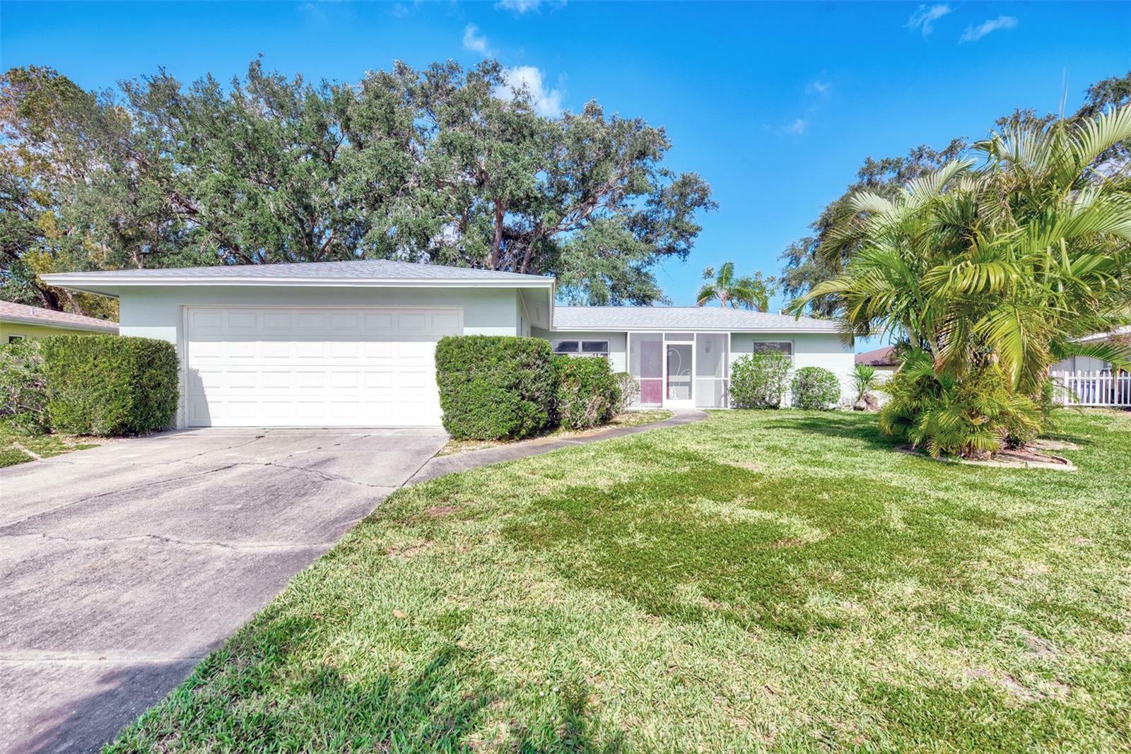 Property Photo: 1716 Sandy Court FL 34293