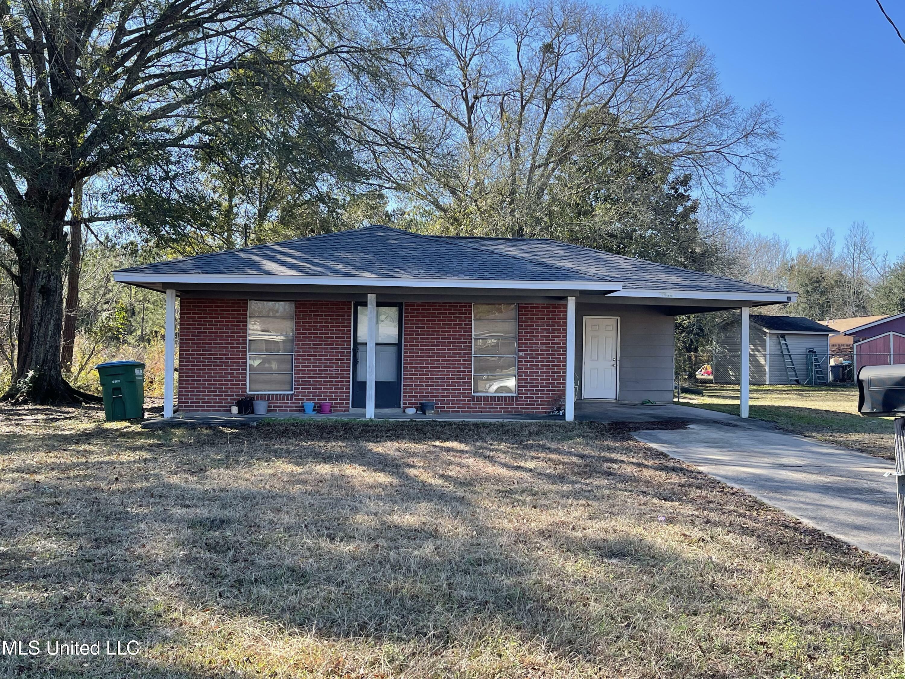 Property Photo:  4719 Cardinal Drive  MS 39501 