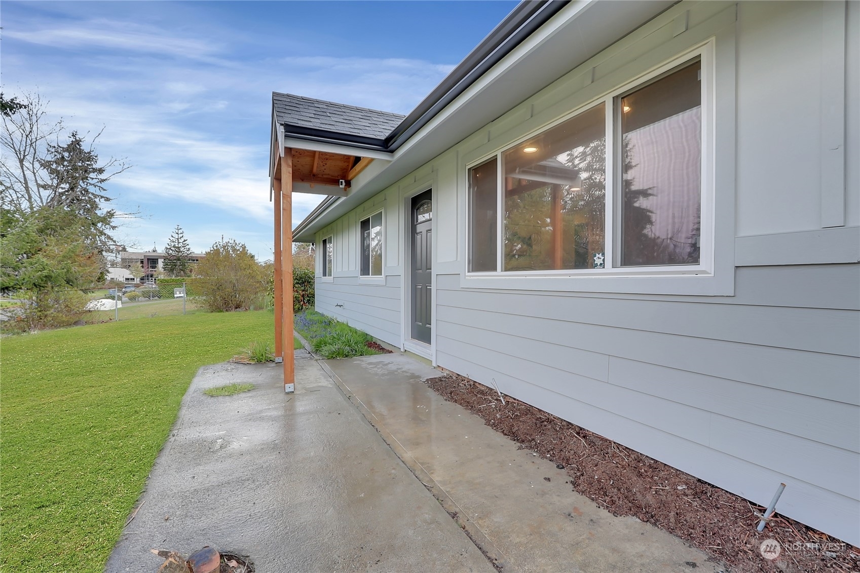 Property Photo:  87 Pickett Street  WA 98388 