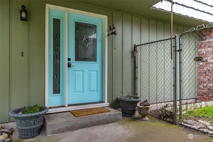 Property Photo:  1930 Fir Woods Place  WA 98277 