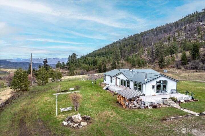 453 B Pine Creek Road B  Tonasket WA 98855 photo