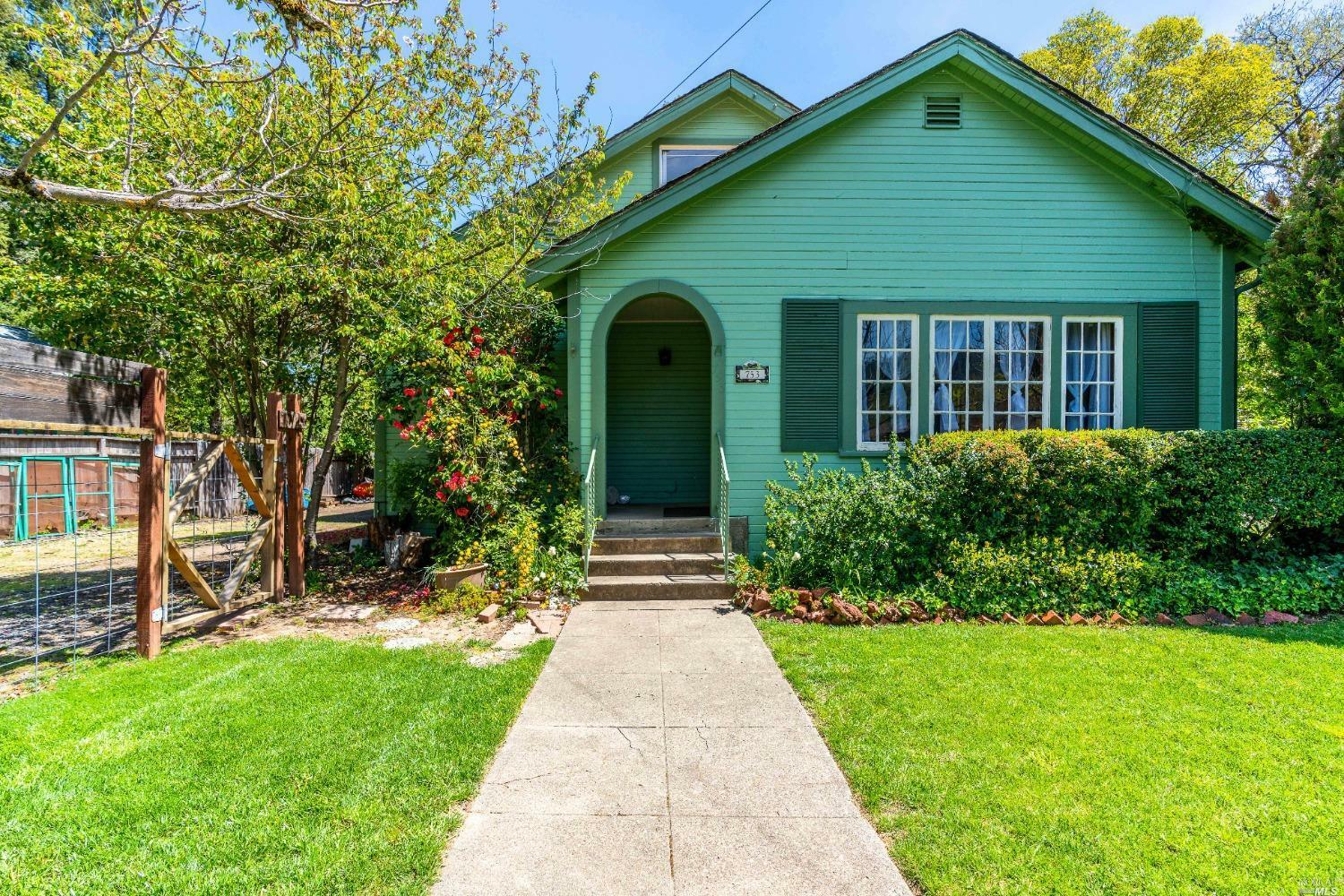 753 N Oak Street  Ukiah CA 95482 photo