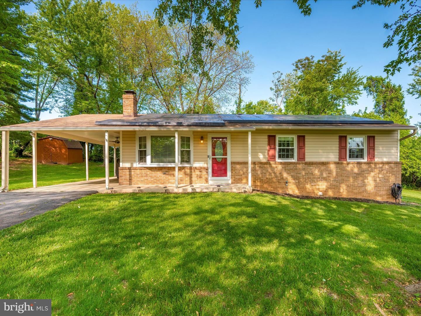 Property Photo: 23805 Remae Court MD 20871