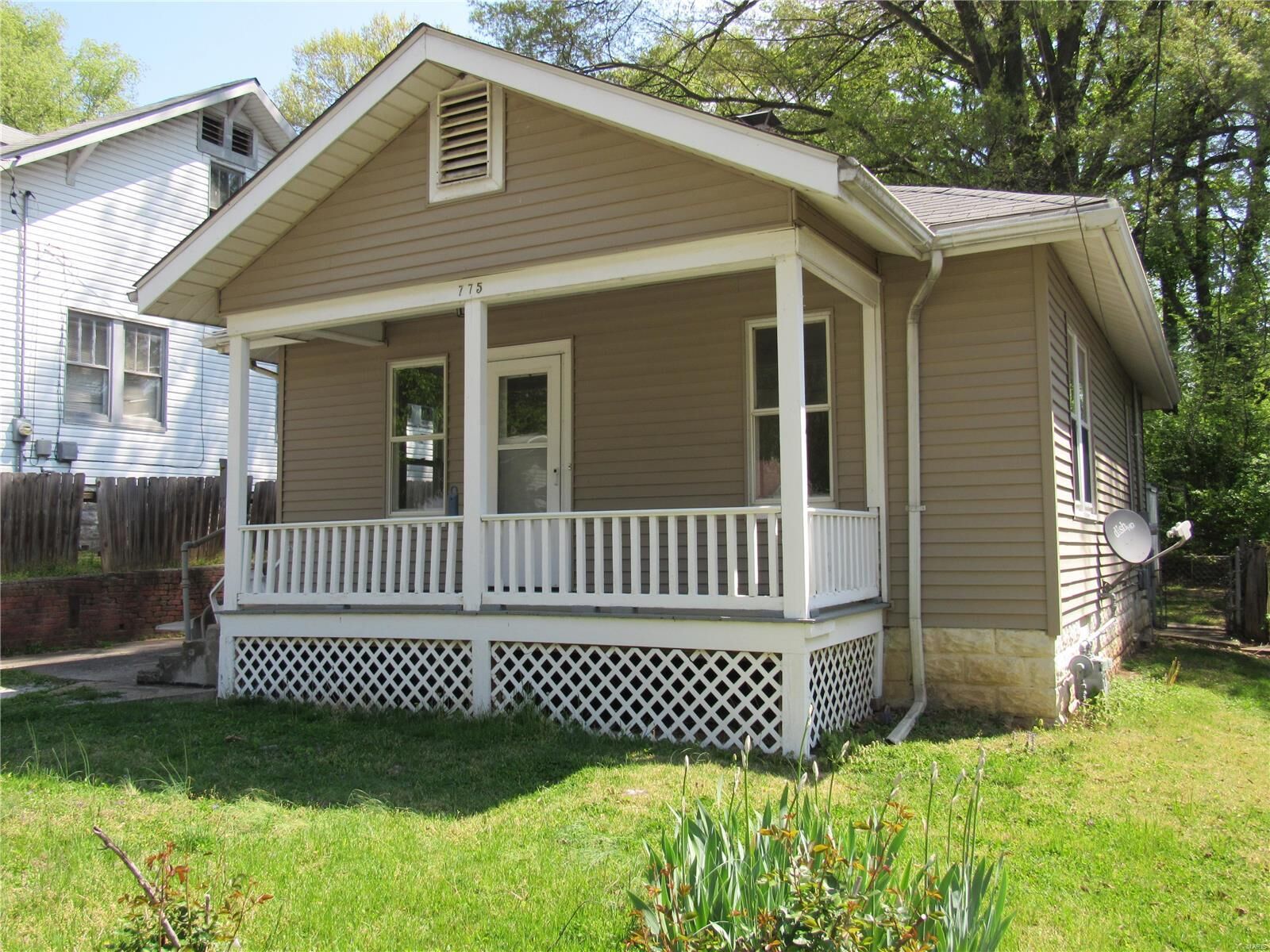 Property Photo: 775 Park Drive IL 62002