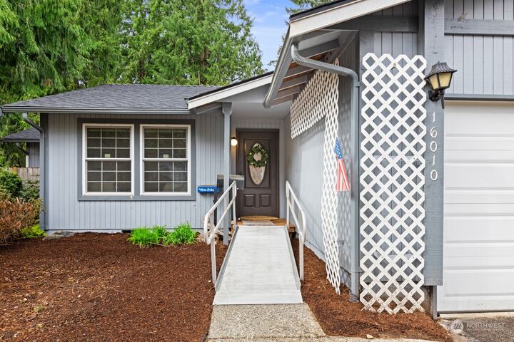 Property Photo:  16010 120th Avenue E  WA 98374 