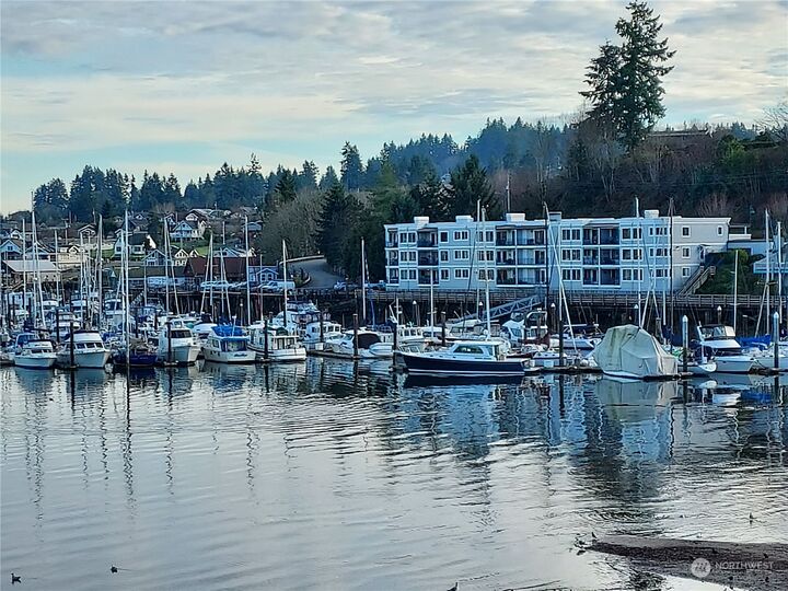 Property Photo: 3901 Harborview C-19 WA 98332