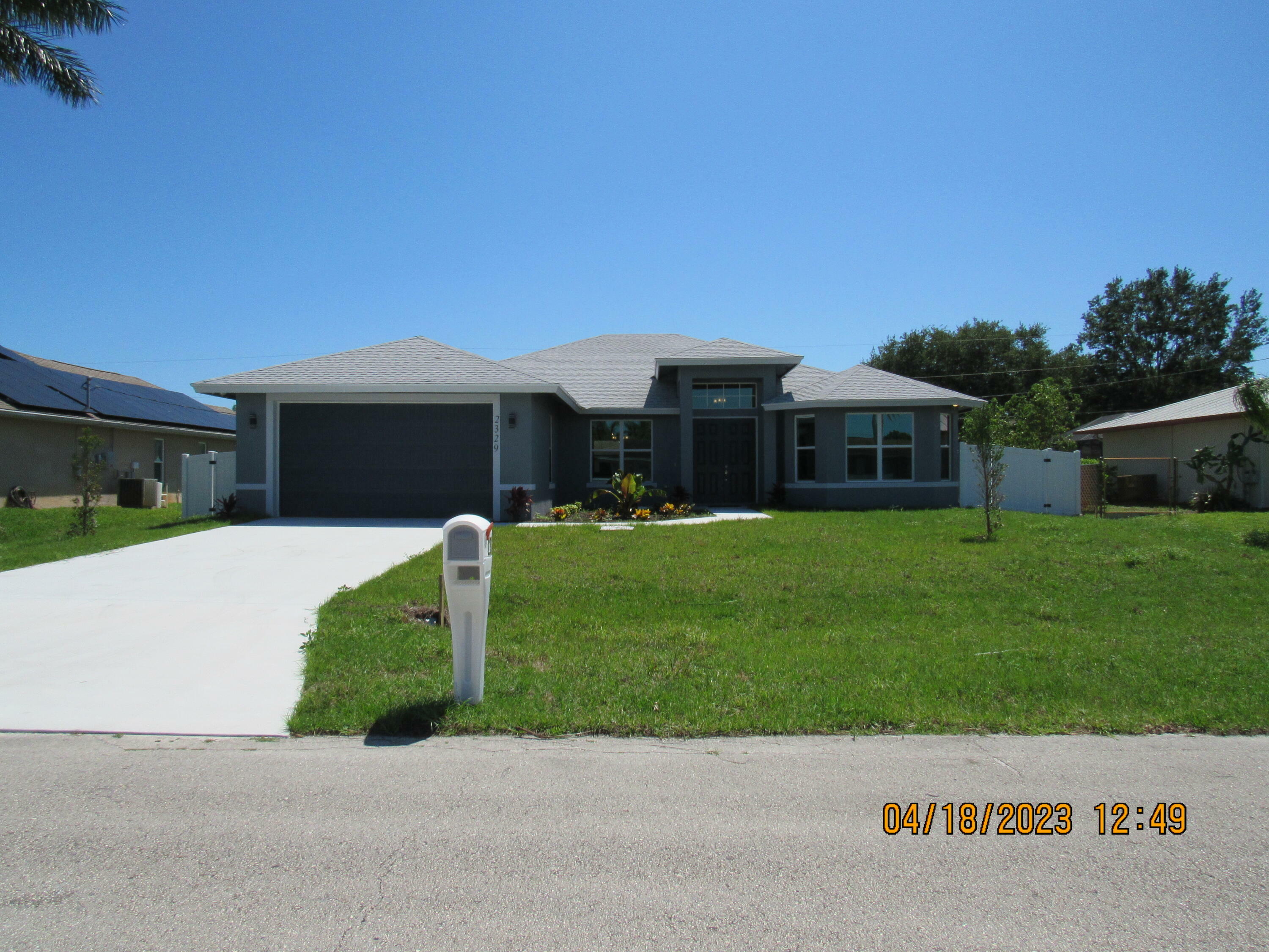 Property Photo:  2329 SE Glover Street  FL 34984 