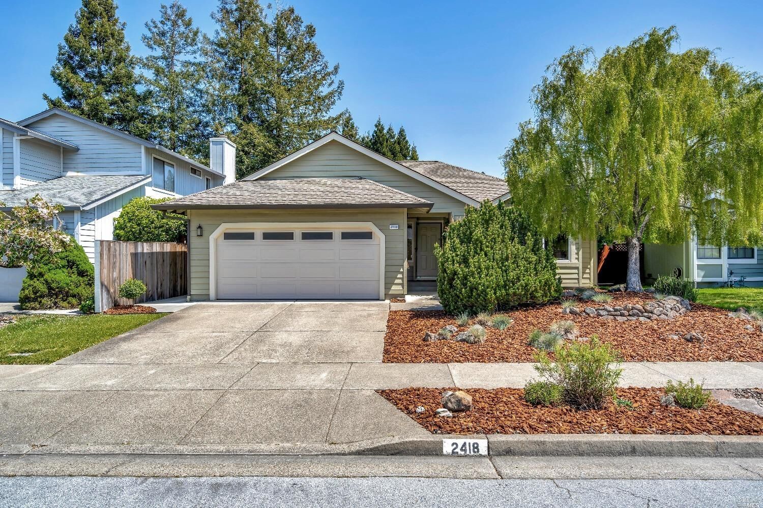 Property Photo: 2418 Pinercrest Drive CA 95403