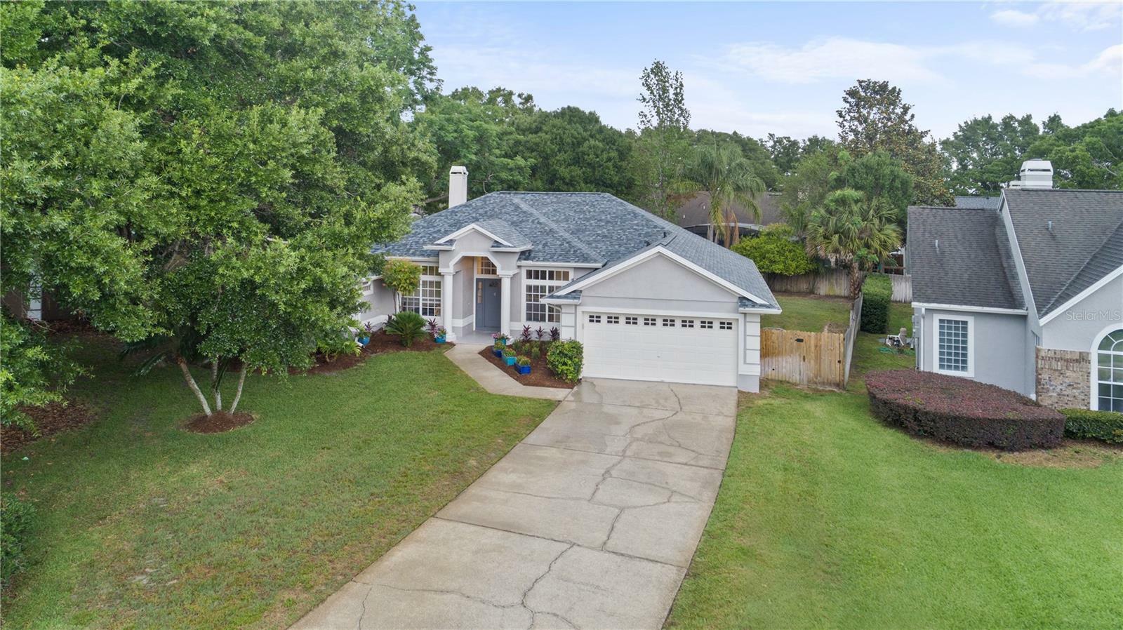 Property Photo:  1324 Saddleridge Drive  FL 32835 