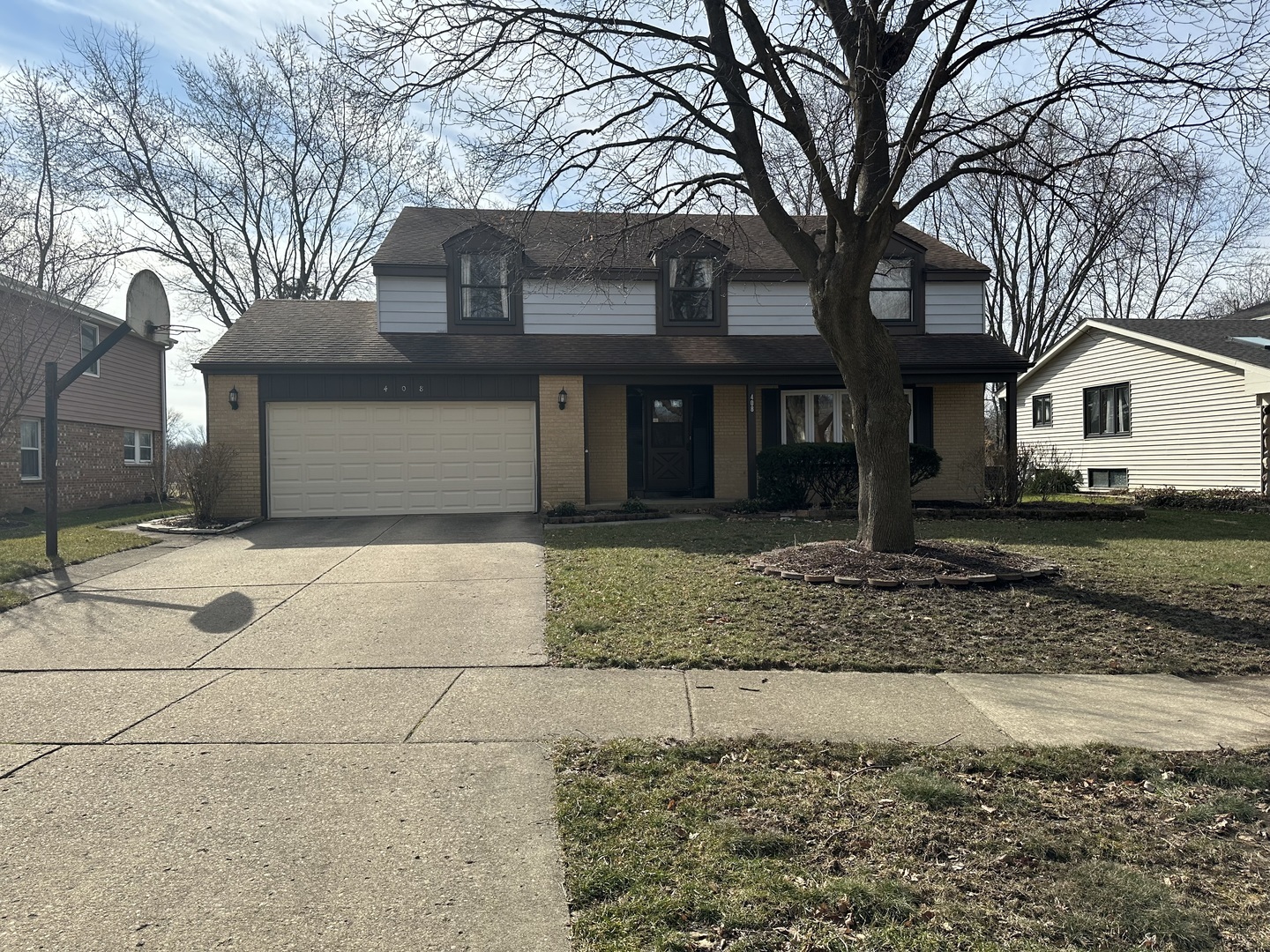 Property Photo:  408 Menominee Lane  IL 60563 