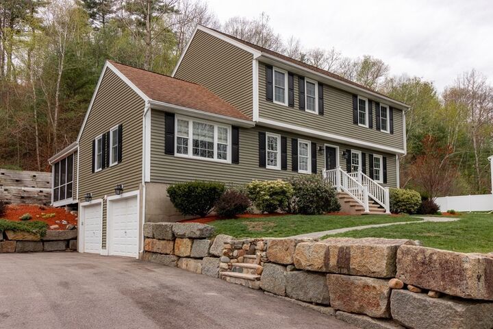 Property Photo: 60 Overlook Dr MA 01876