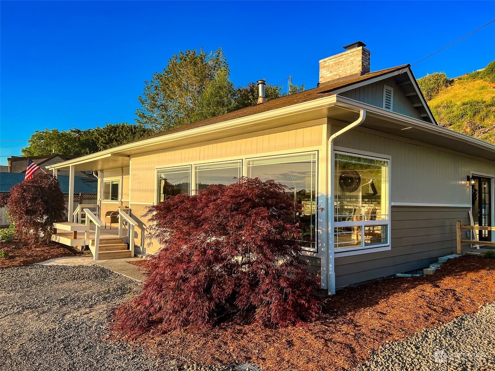 Property Photo: 1847 Beach Drive E WA 98366