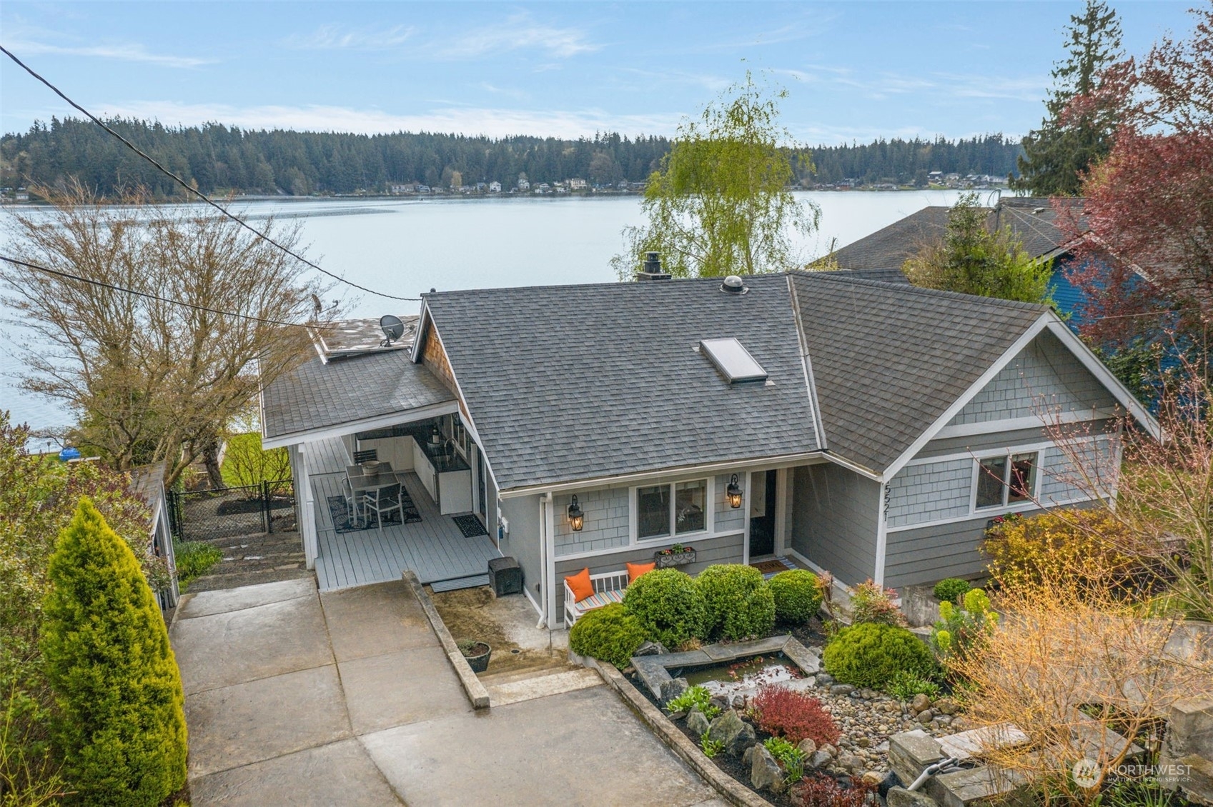 Property Photo:  15521 Sturtevant Avenue  WA 98292 