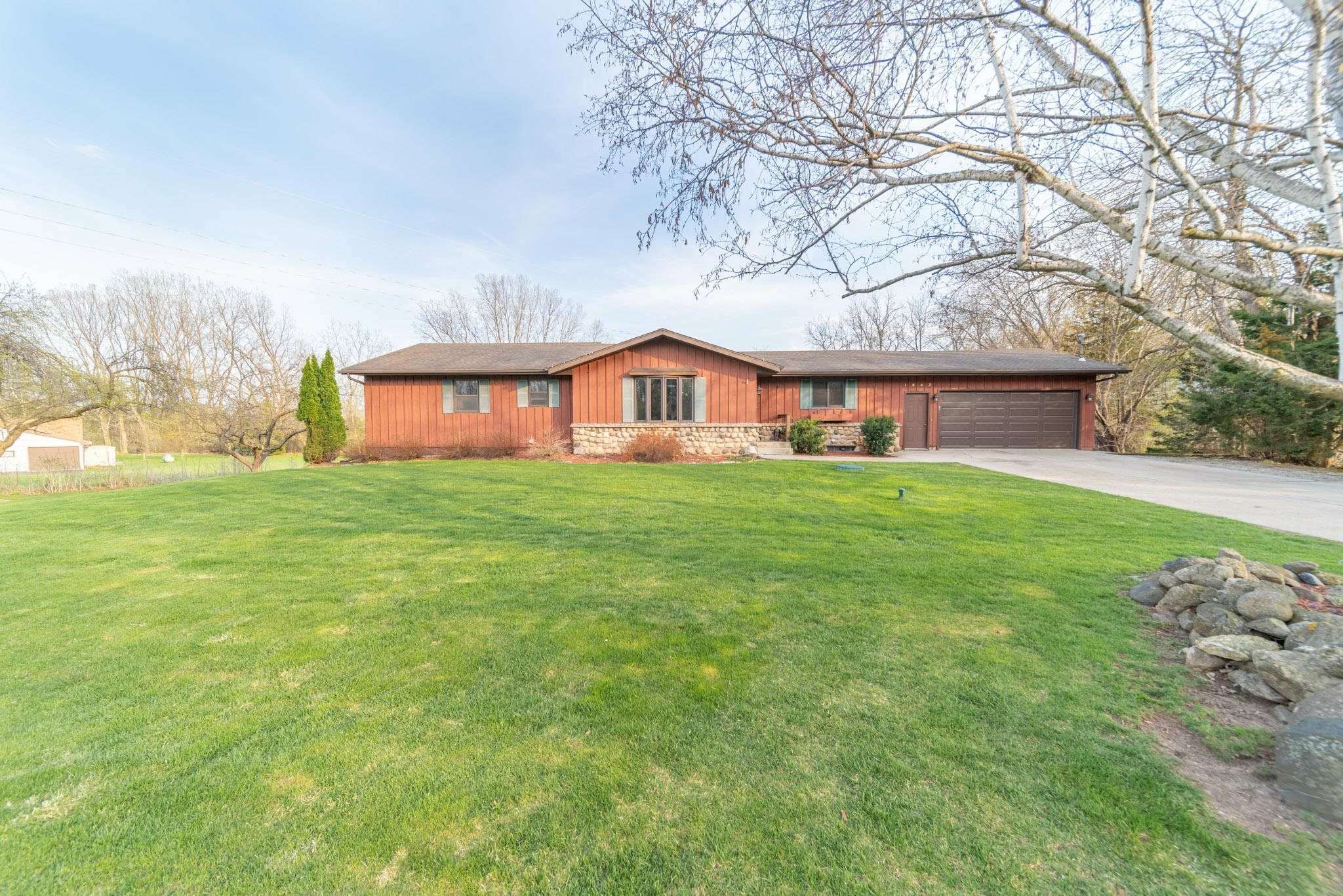 Property Photo:  1842 Oakridge Road  WI 54986 