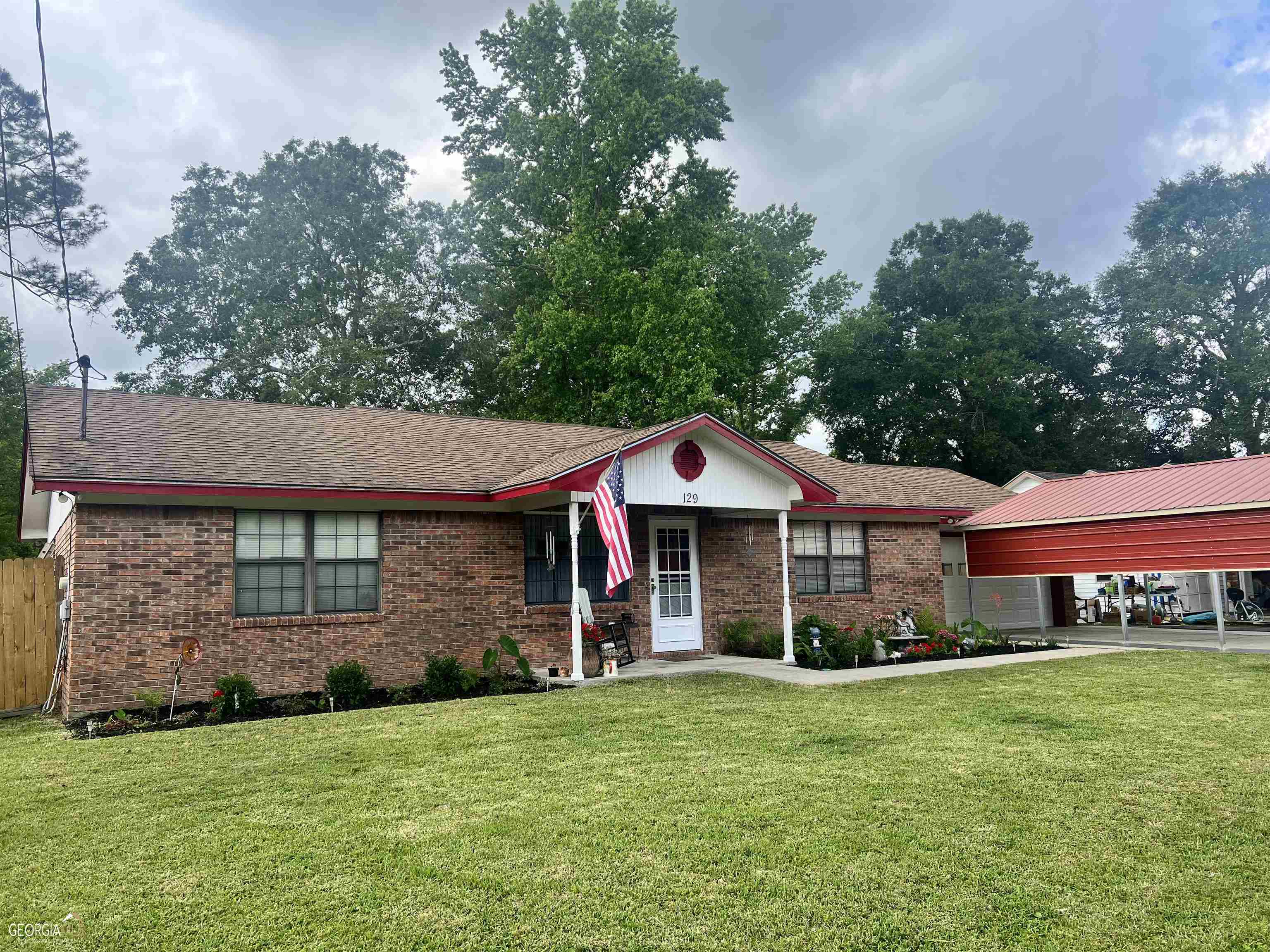Property Photo: 129 W Peach Avenue GA 31548