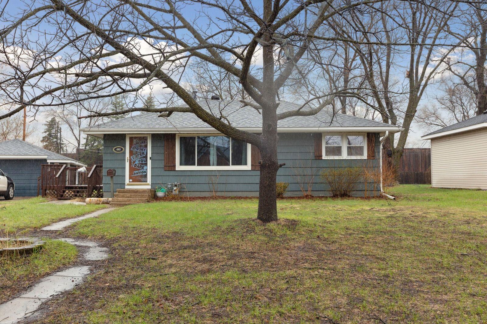 Property Photo:  4913 Beard Avenue N  MN 55429 