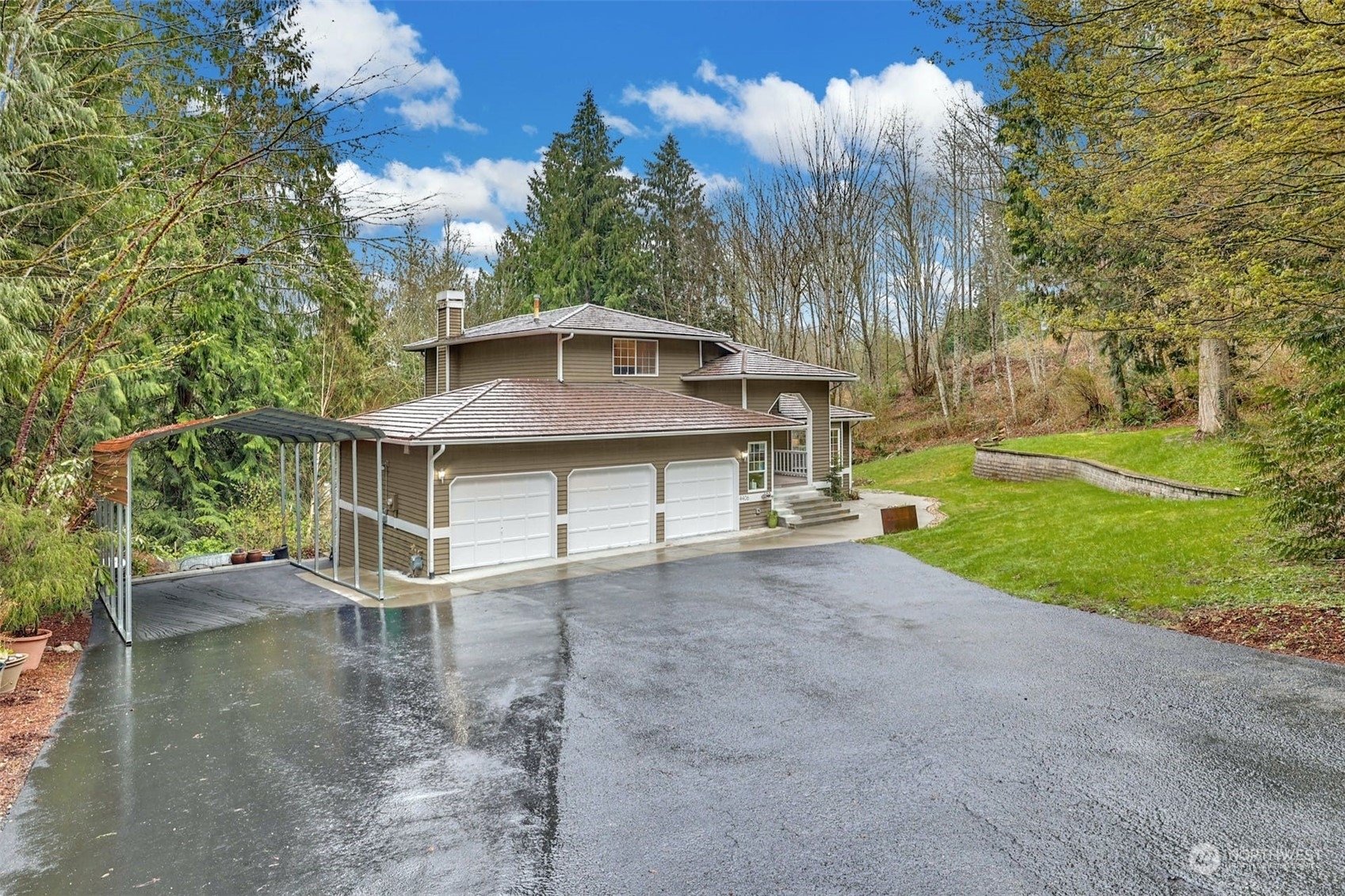 Property Photo:  4406 270th Avenue NE  WA 98053 