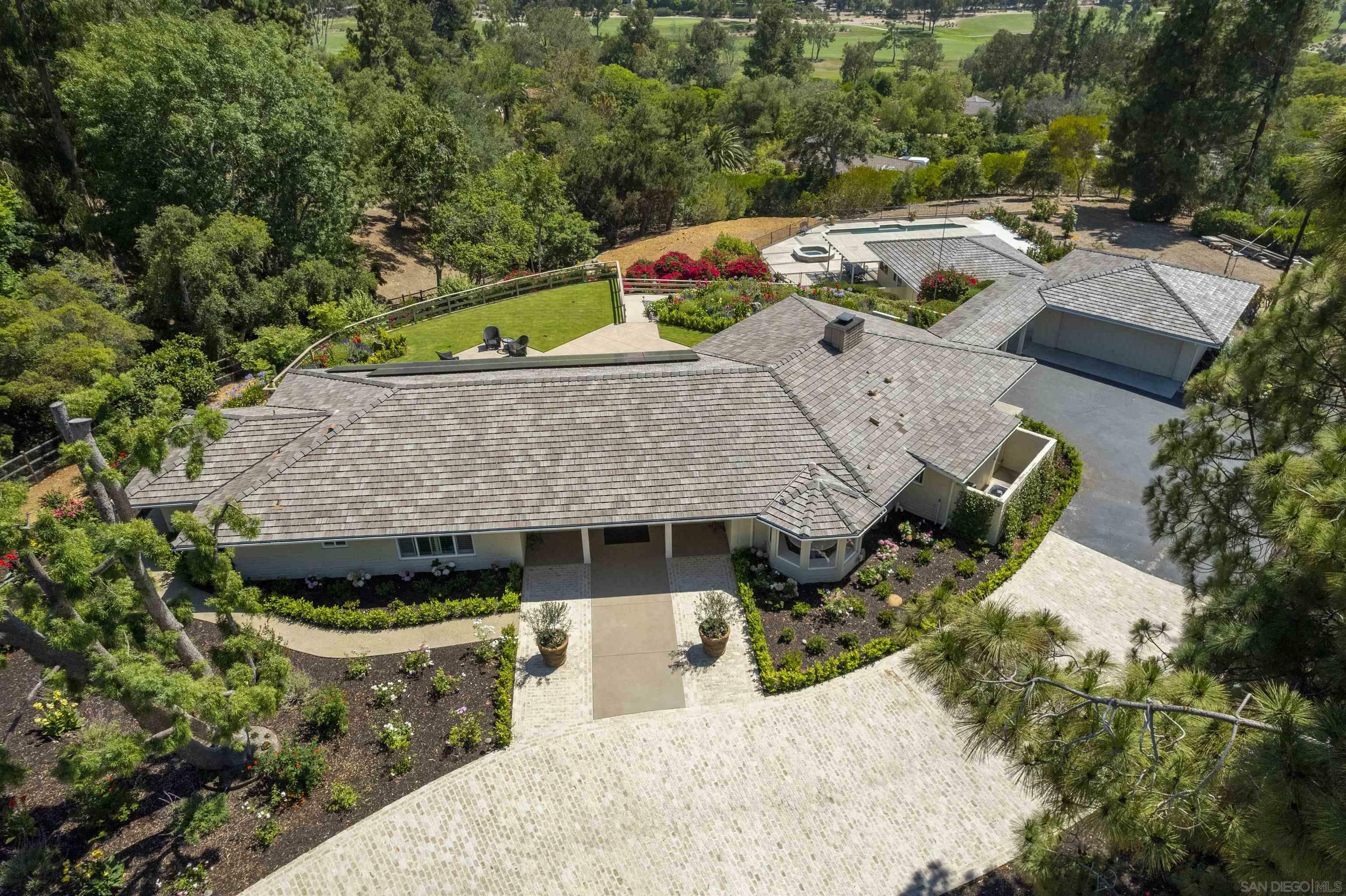 Property Photo: 5715 Lago Lindo CA 92067