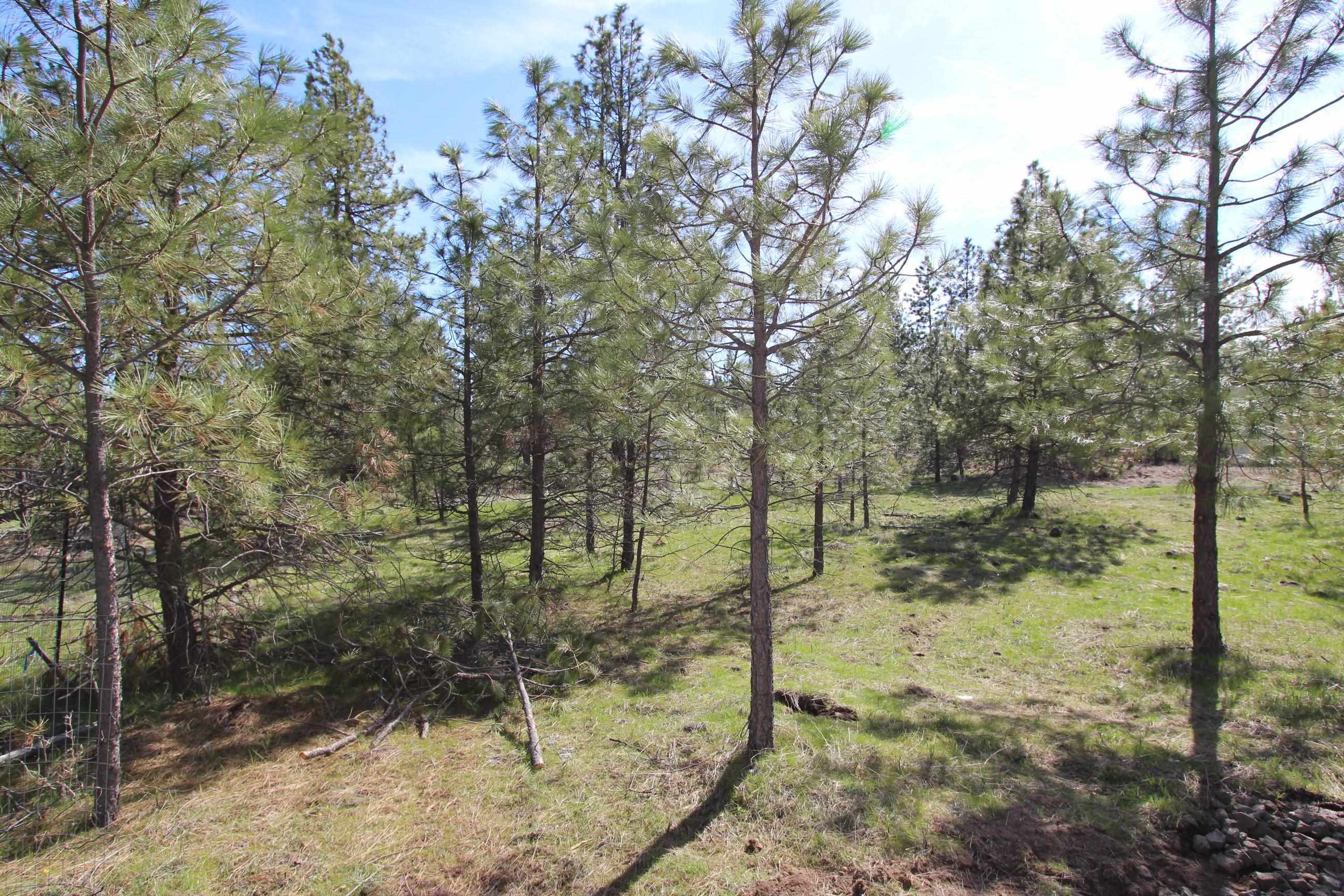 Property Photo: 00 S H St WA 99224