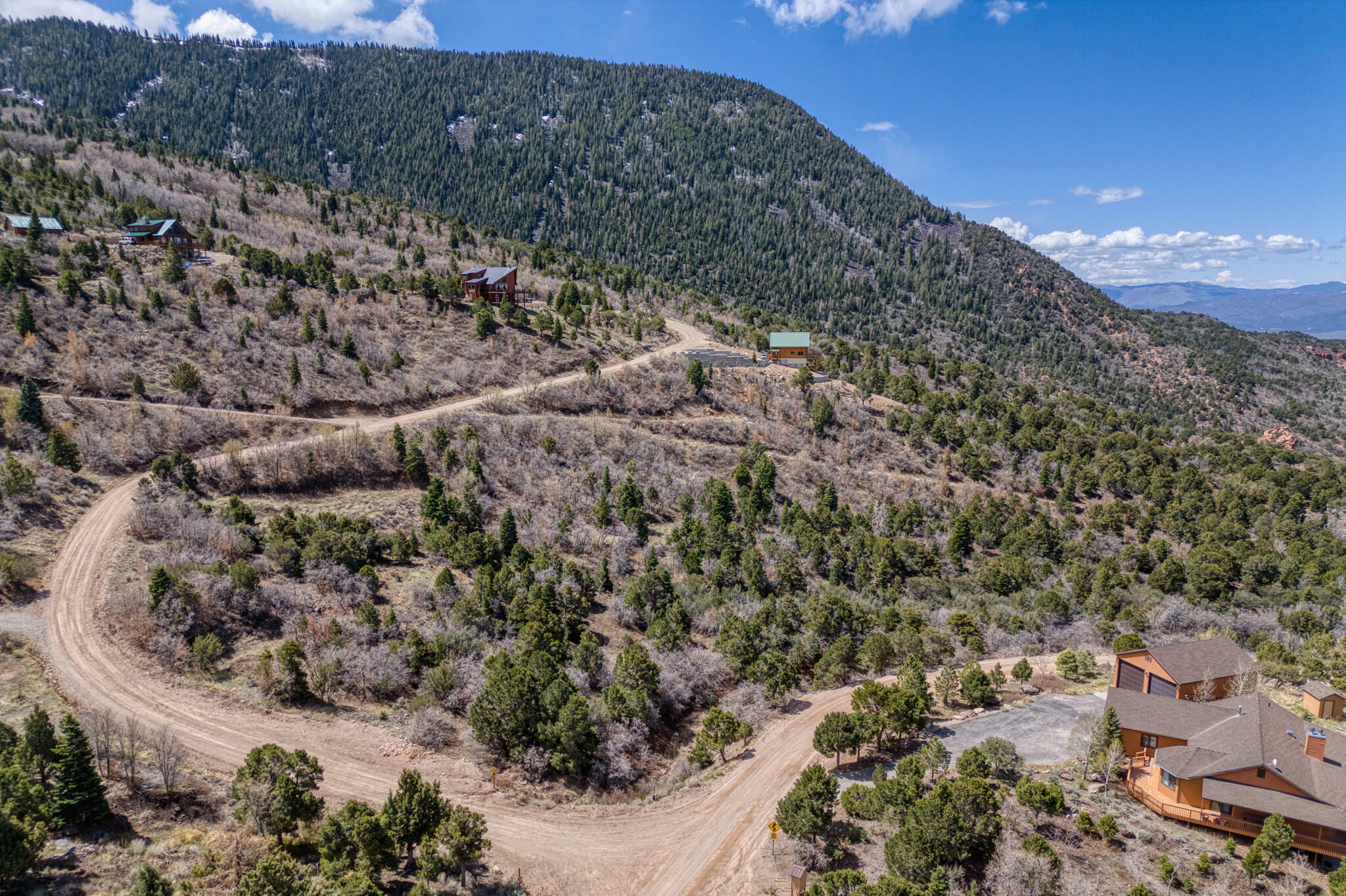 Property Photo: 812 E Cedar Highlands Dr UT 84720