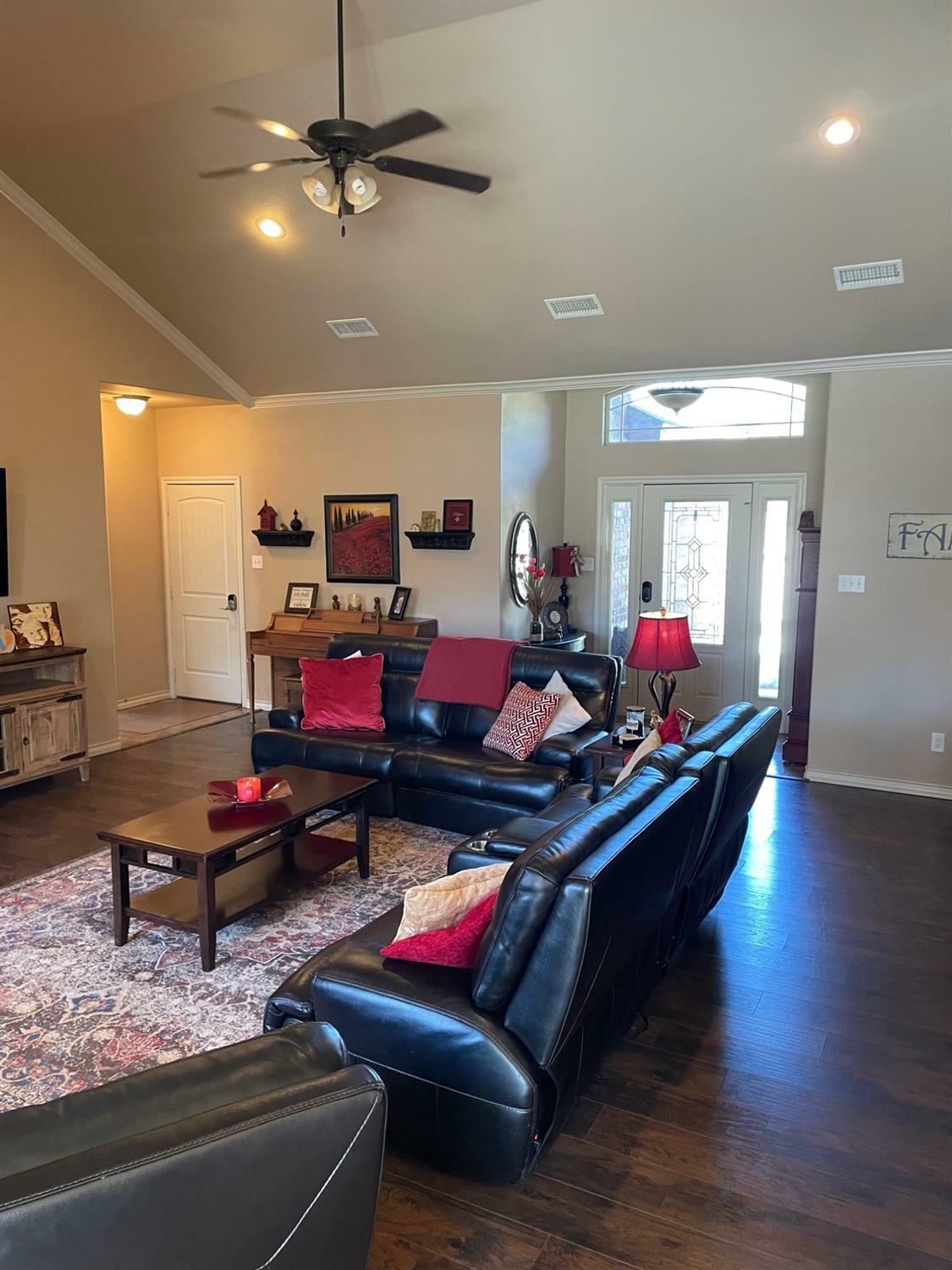 Property Photo: 1513 NW 9th TX 79714