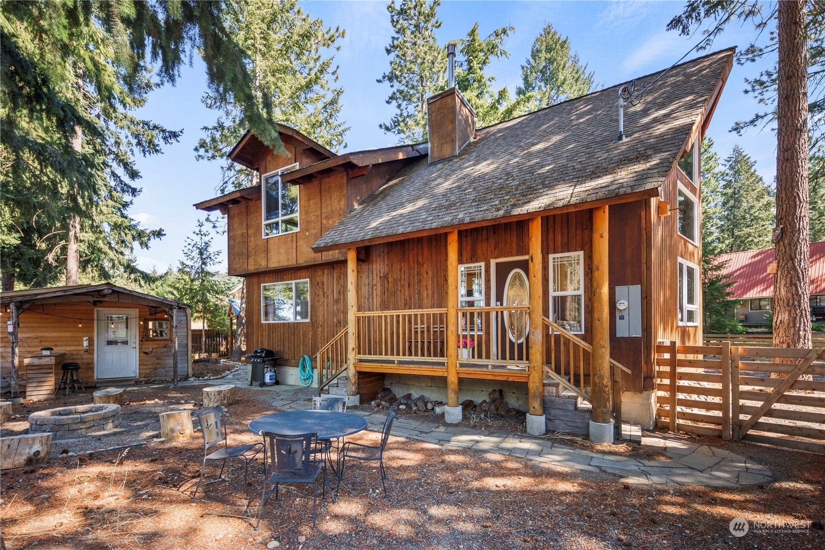 Property Photo:  81 Spruce Lane  WA 98940 