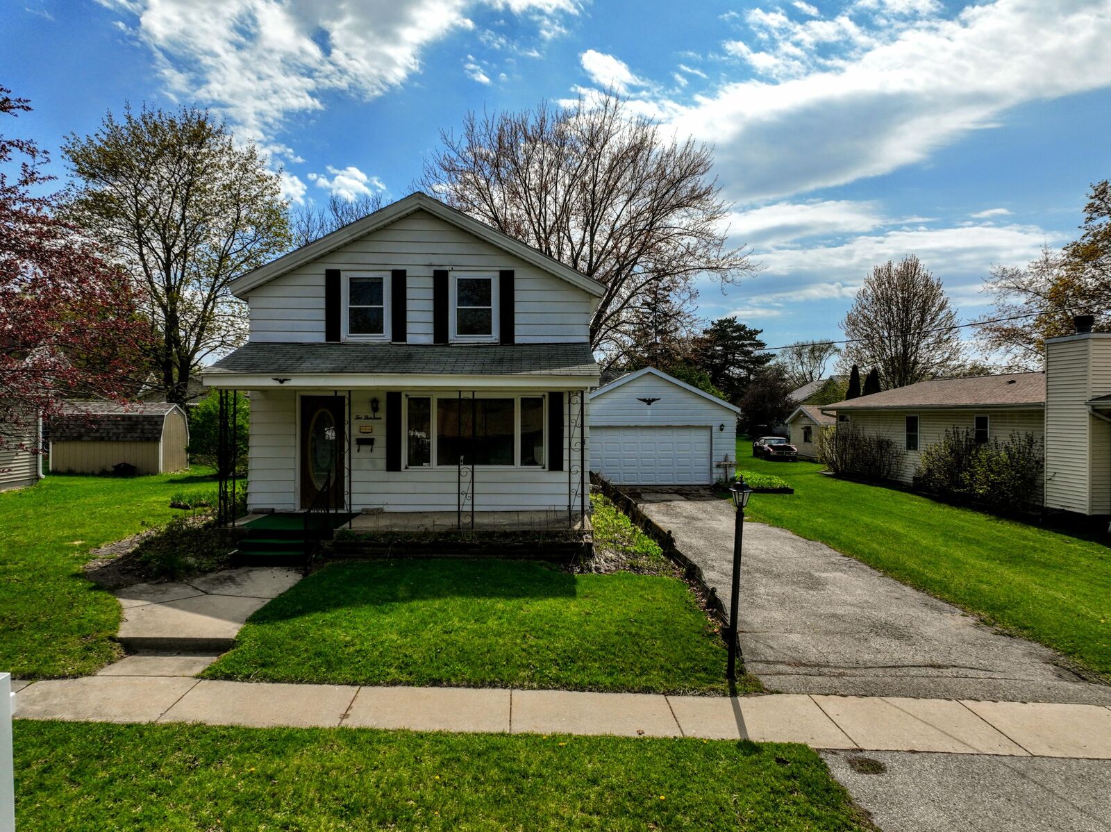 Property Photo: 213 N Fourth St WI 53156