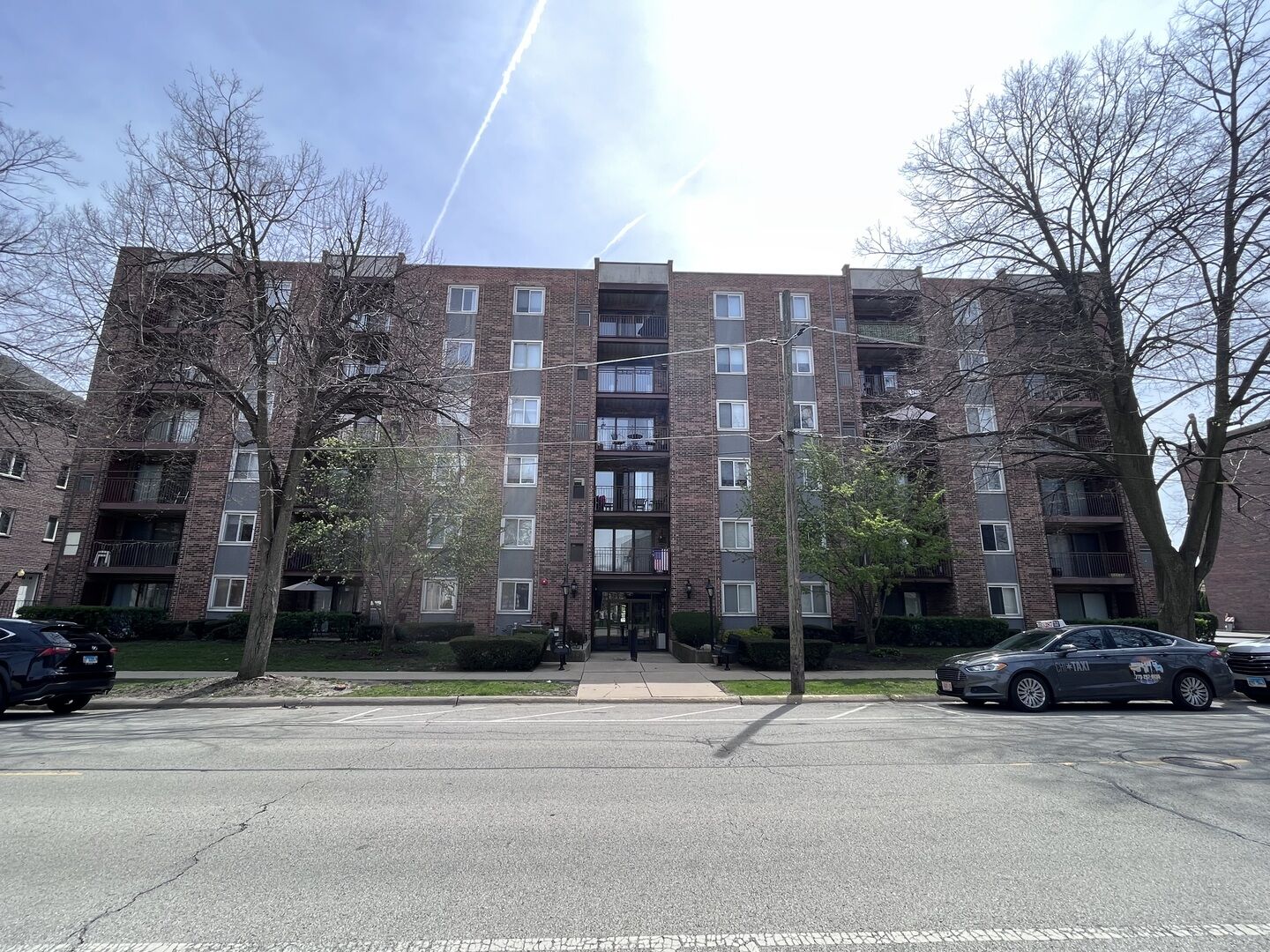 Property Photo:  825 Pearson Street 5A  IL 60016 