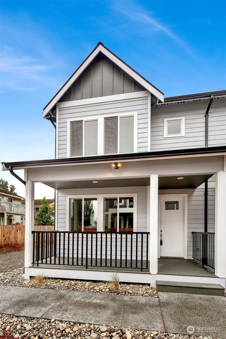 Property Photo: 5678 Sunstone Place 102 WA 98248