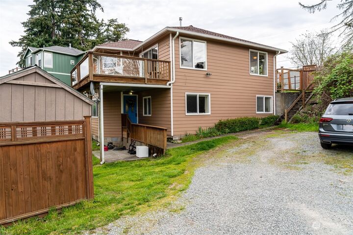 Property Photo:  2043 & 2045 Yew Street  WA 98229 