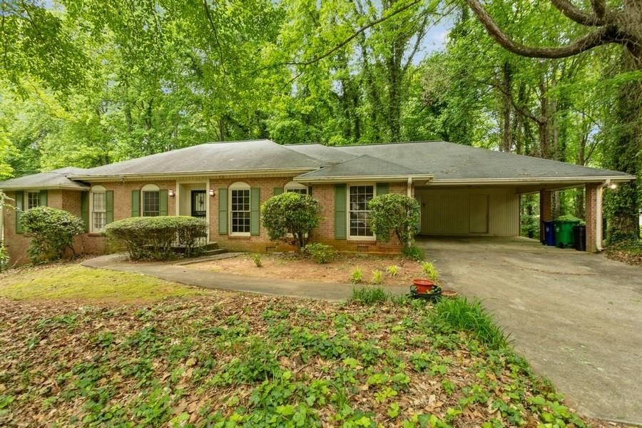 Property Photo: 3916 Menlo Drive GA 30340