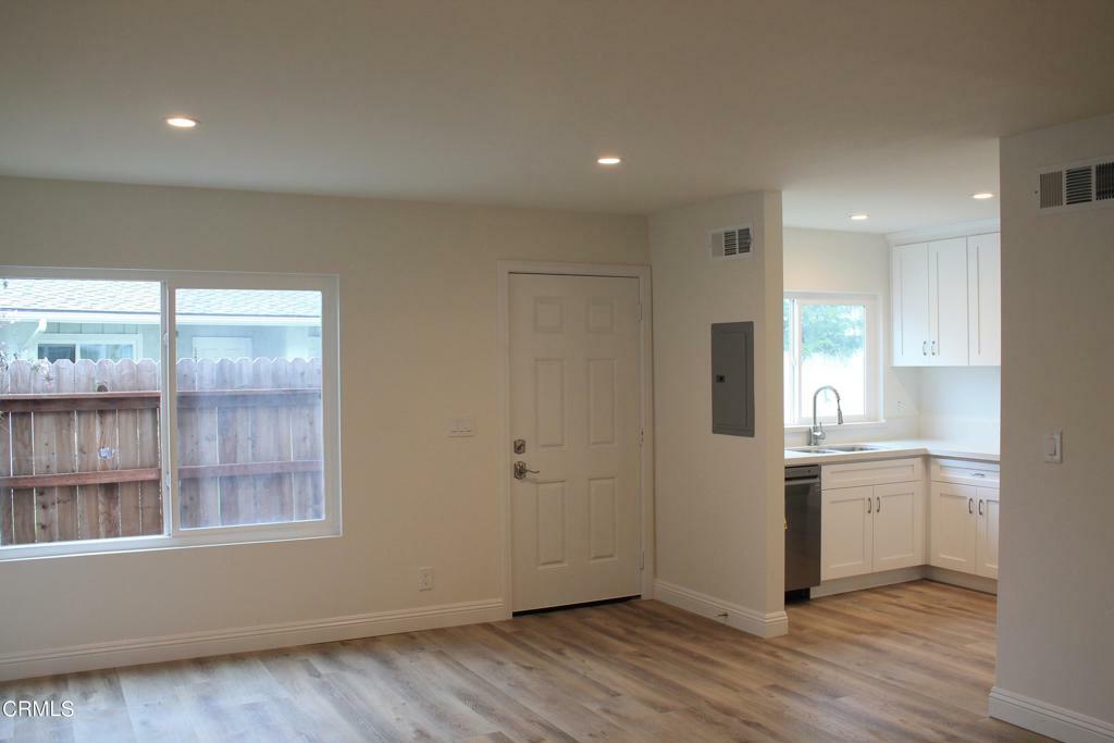 Property Photo:  3469 Lockwood Court 53  CA 93063 