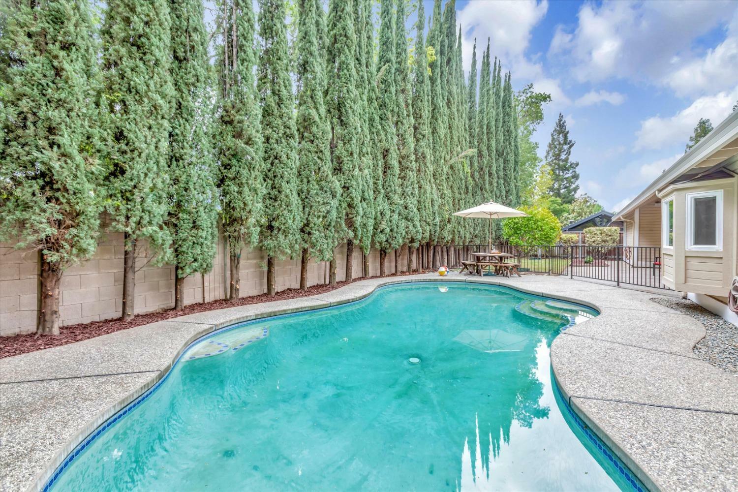 Property Photo: 4694 Rolling Oaks Drive CA 95746