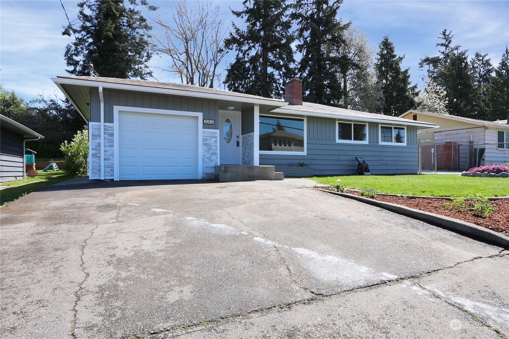 Property Photo:  20830 4th Avenue S  WA 98198 