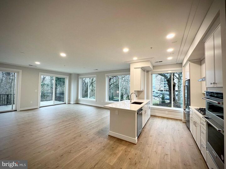 625 Slaters Lane G-03  Alexandria VA 22314 photo