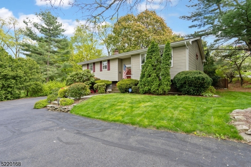 Property Photo:  17 Blossom Rd  NJ 08827 