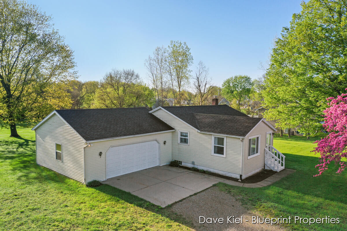 Property Photo:  4168 Bender Road  MI 49333 