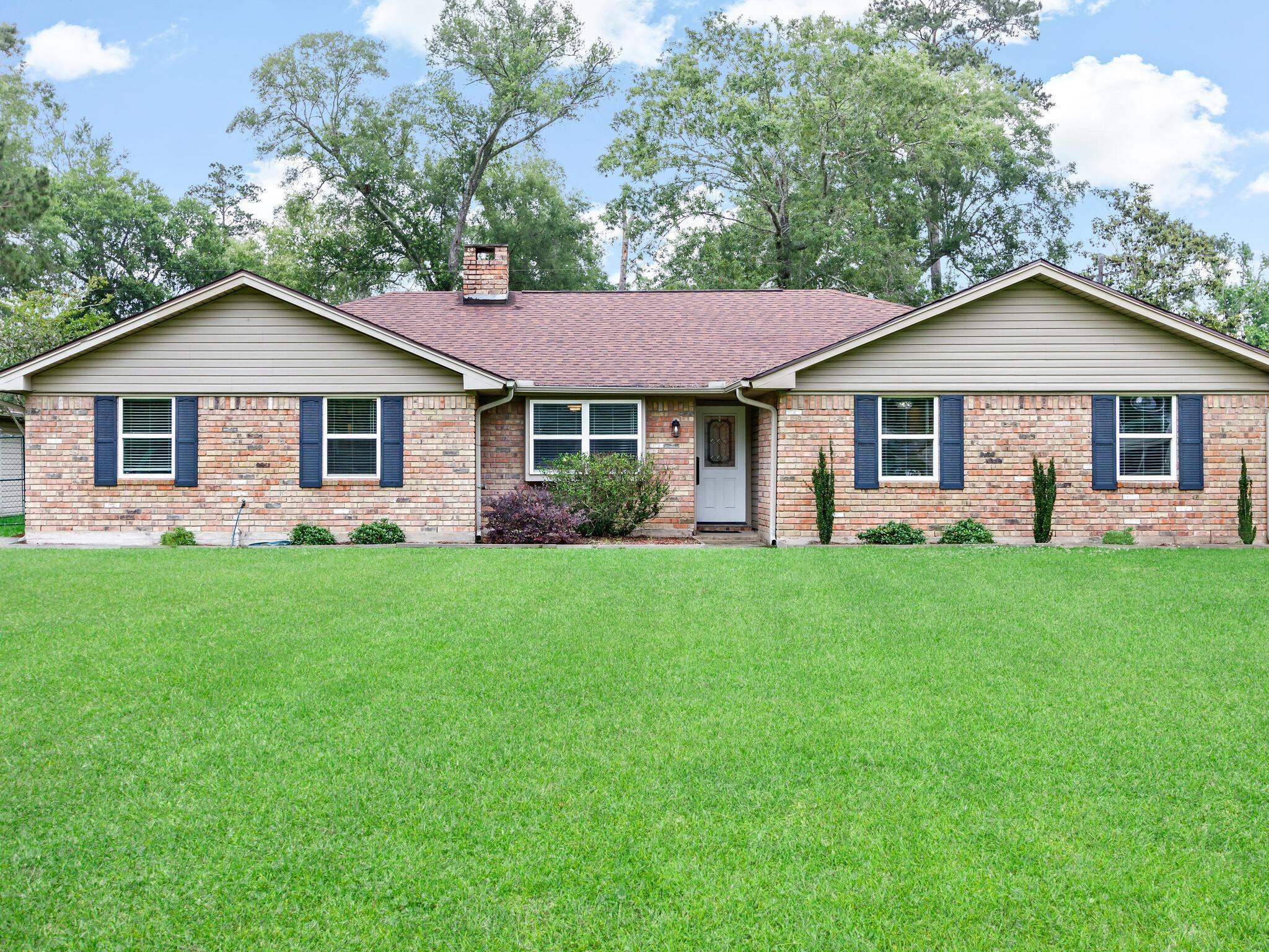 Property Photo:  13570 Chimney Rock Dr  TX 77713 