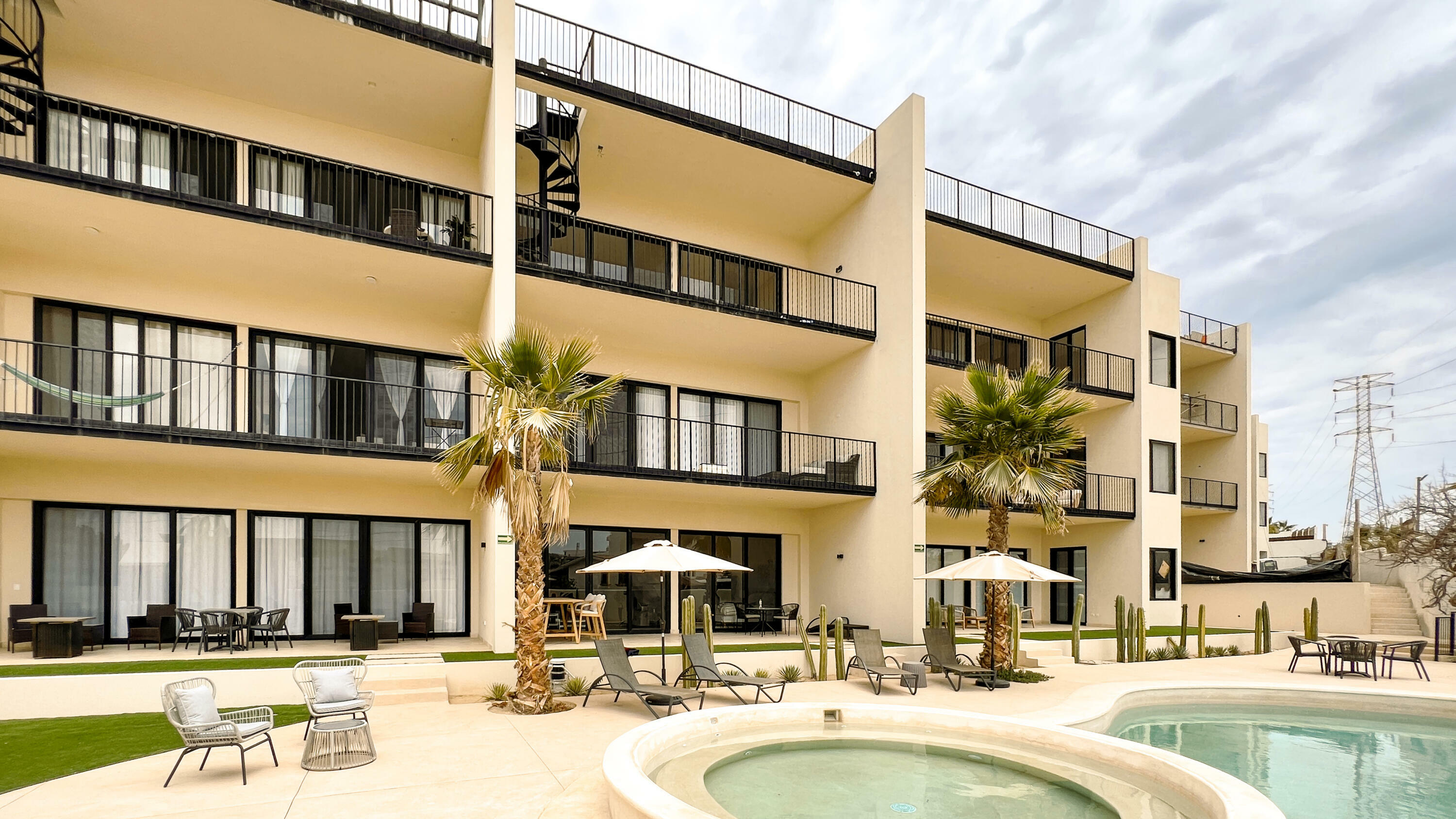 303B  Cabo Corridor BS  photo