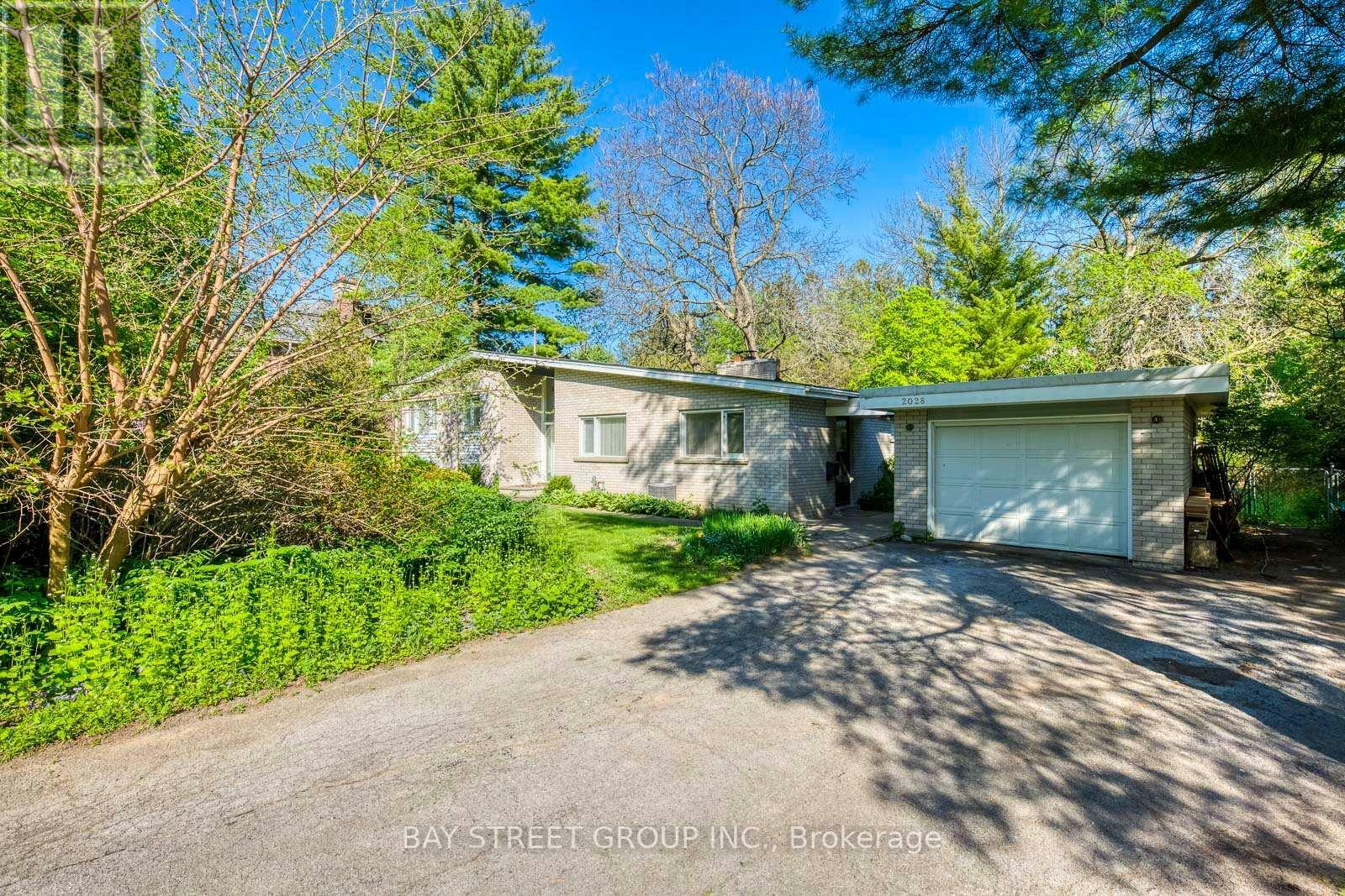 Property Photo:  2028 Ardleigh Road  ON L6J1V5 